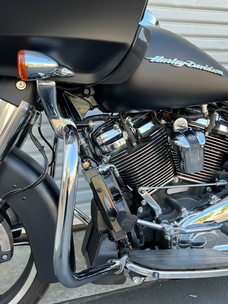 Ultracool Naked OIL Cooler M8 ` - SMT8-3 For Harley Motorcycles 2017-2023