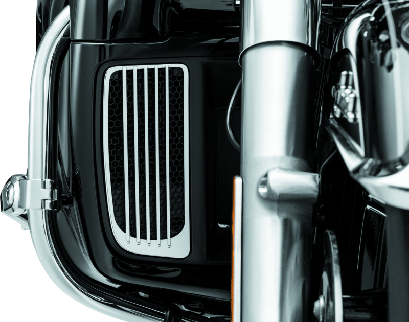 Kuryakyn 7681 Radiator Grills For Twin Cooled Models Chrome & Black (pair) - User 1