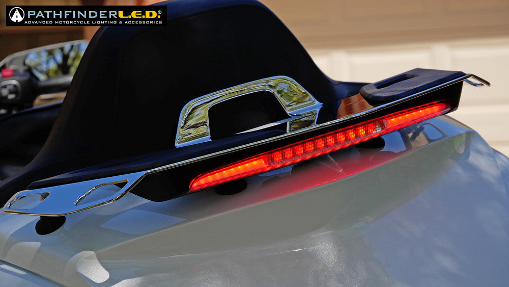 Pathfinder 226-0069 G18HTL LED TRUNK LIGHT DYNAMIC SEQUENTIAL HON