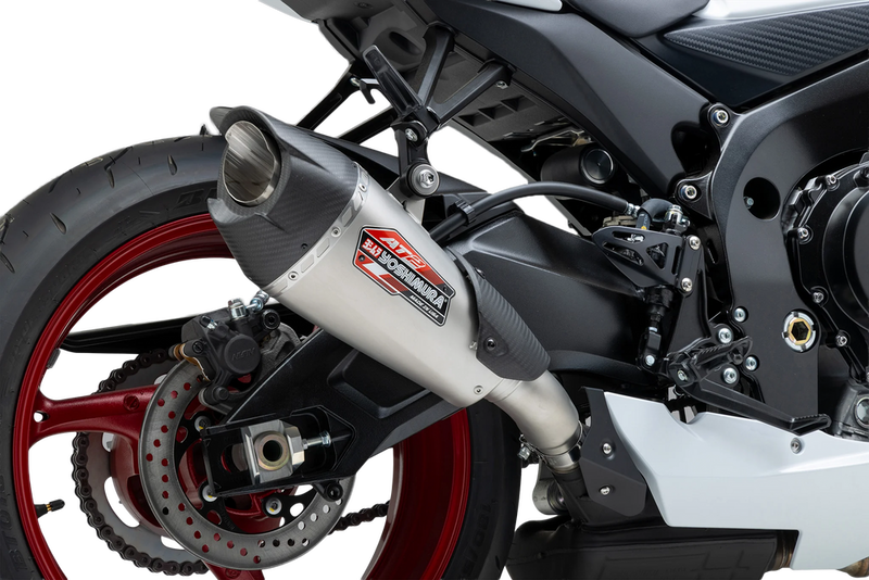 Yoshimura Exhaust Street AT2 SO SS SS CF - 11750BP521 Suzuki 600 / 750 2011-2024