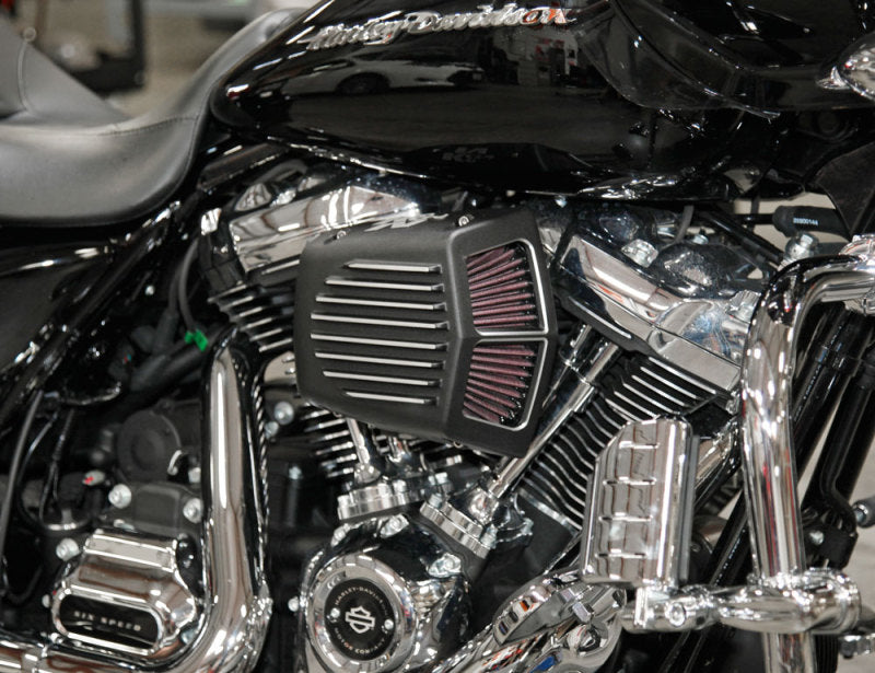 K & N RK-3955 K&N Street Metal Intake System Shaker For 2017 Harley Davidson Touring - Photo - Mounted