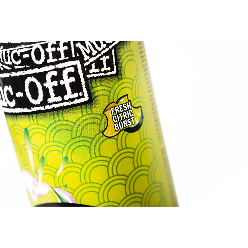 MUC-OFF USA 3704-0293 199US Foam Fresh Foaming Helmet Freshener - 13.5 U.S. fl oz. - Aerosol