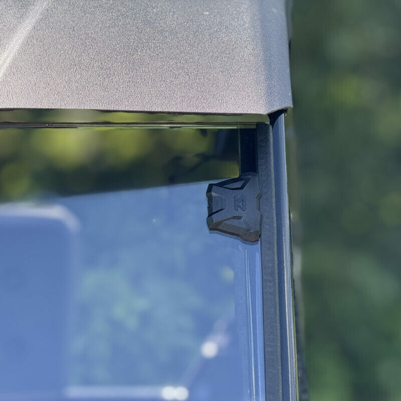 Seizmik Tool-Less Windshield Hard Coated Poly - 50-55321KIT Honda Pioneer 2015-2025
