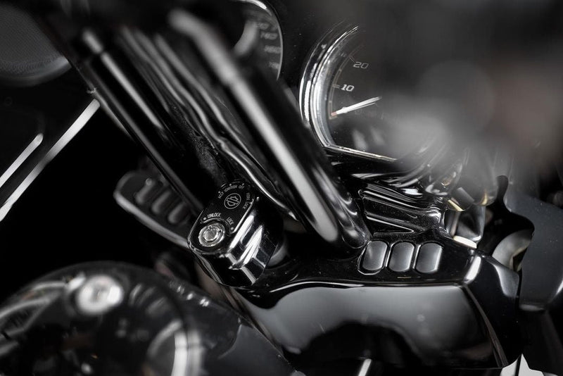 Raptor 1-1/2 in. Pull Back Plate - Touring — photo 6