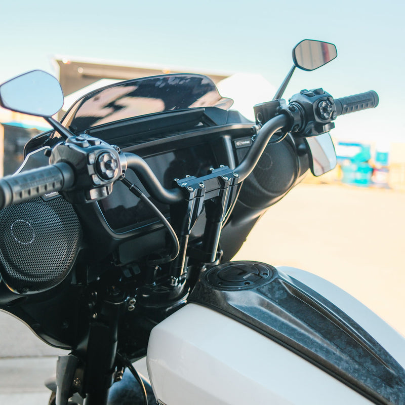 Veloci Street Glide Pullback Plate — photo 13