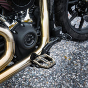 EXO Pegs - M8 Softail — photo 8