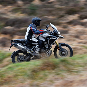 Shoei Hornet X2