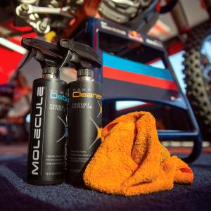 Molecule Comp Vehicle Cleaner 16 OZ Sprayer