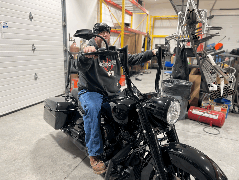 VILLAIN Road King Handle Bars Black & Chrome