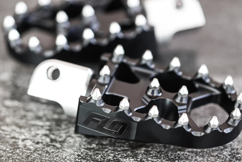 FLO MOTORSPORTS 2018-2022 HARLEY SOFTAIL M8/PAN AMERICA MX PEGS - Black