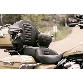 Mustang Deluxe Pad - 79014 For Harley Touring 2014-2025
